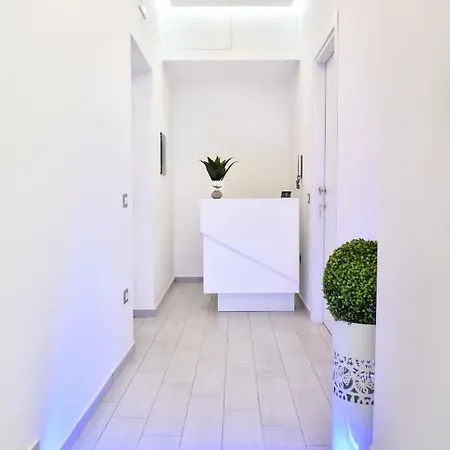 Insula House 3*